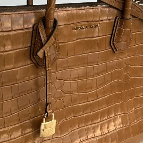 Michael Kors Croc Embossed Leather Adjustable Handbag Crossbody - Picture 16 of 16